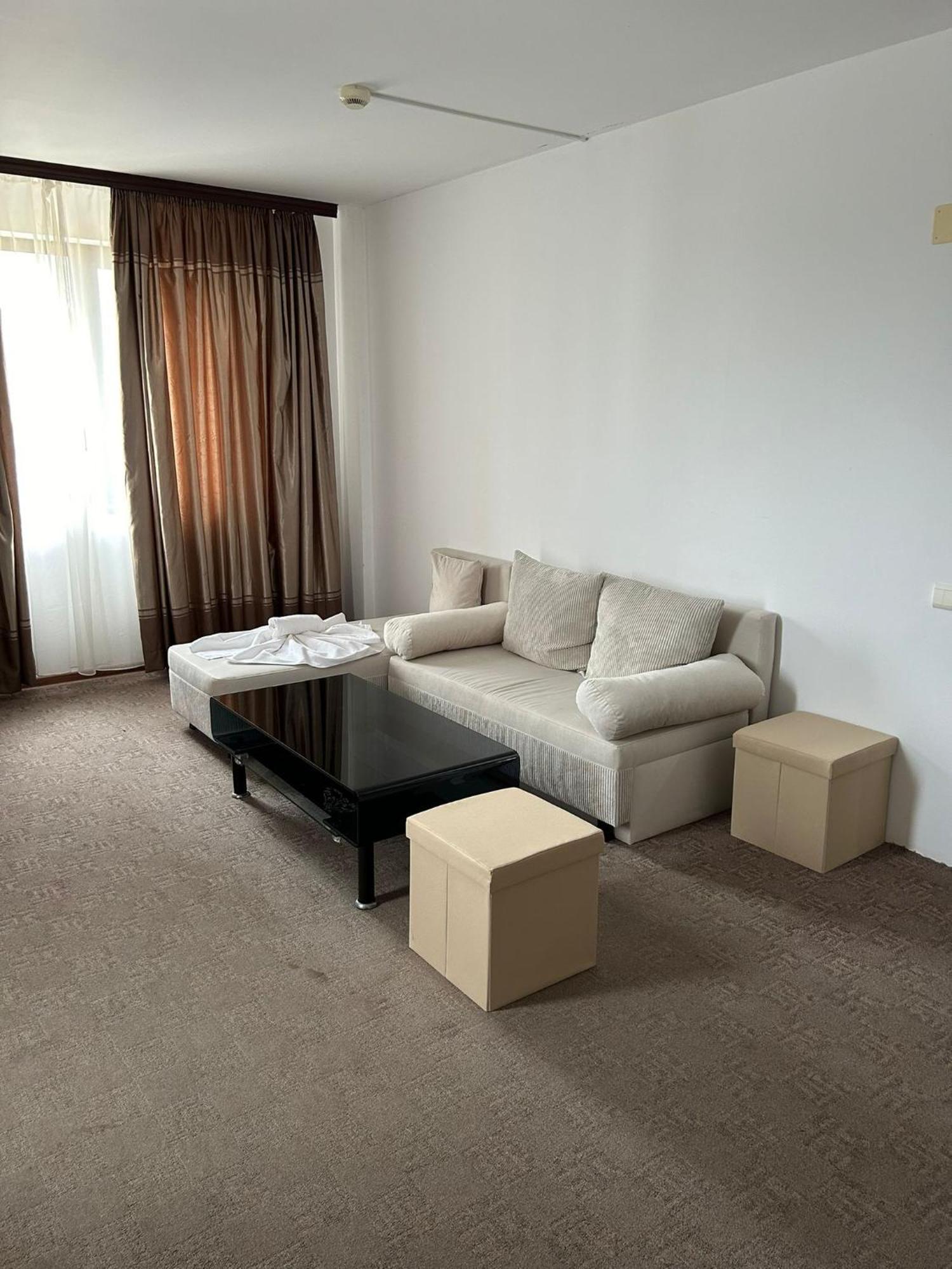 Orient Mamaia Nord Năvodari Exterior foto